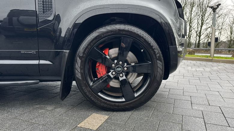 Land Rover Defender 3.0 P400 X 90 3dr Auto Petrol Estate